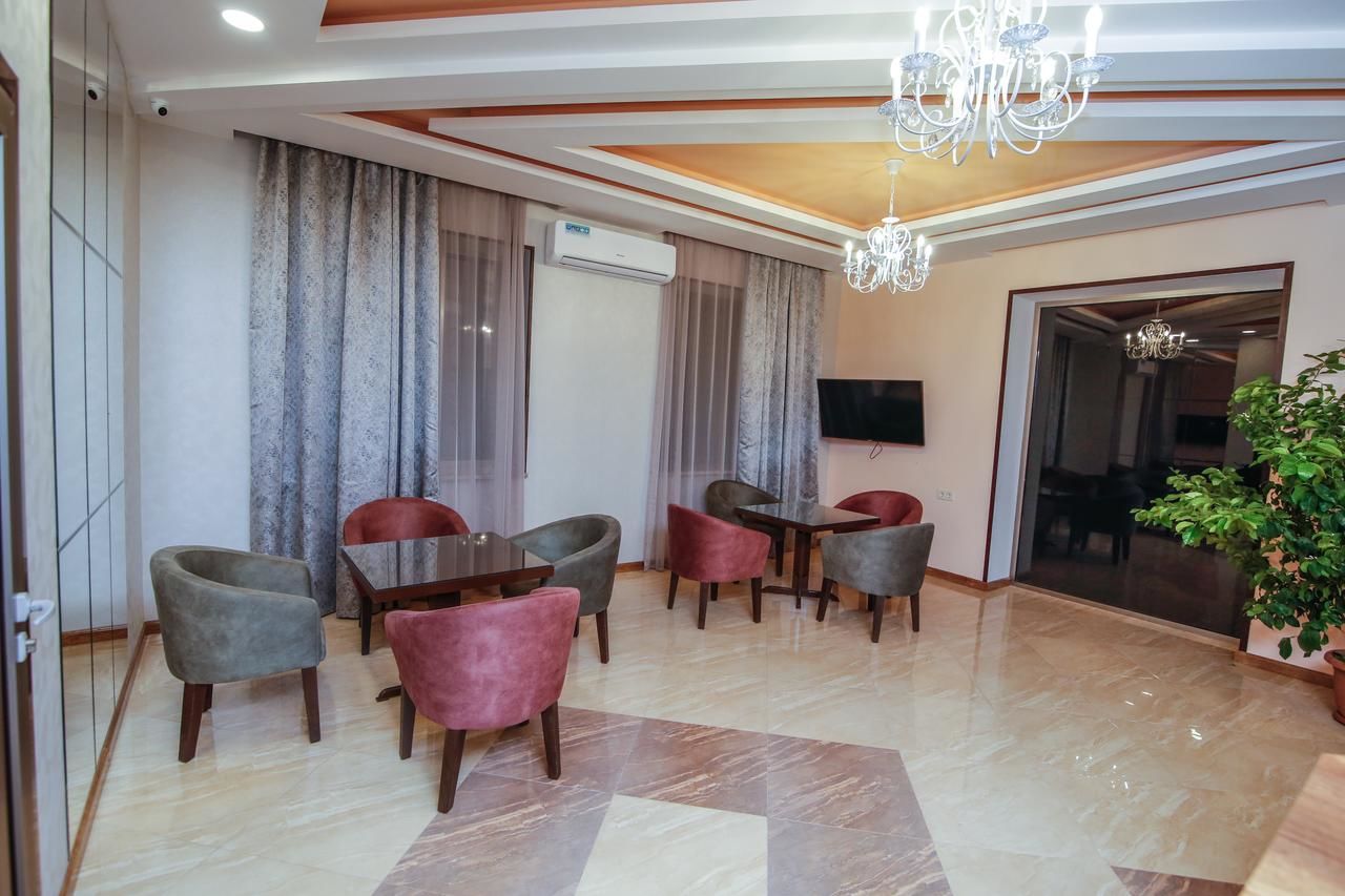 Отель Hotel Lider Complex Вайк-16