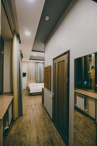 Отель Hotel Lider Complex Вайк Стандартный двухместный номер с 2 отдельными кроватями-2